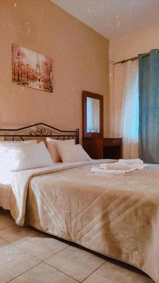 Guesthouse Adonis Káto Loutrákion Extérieur photo